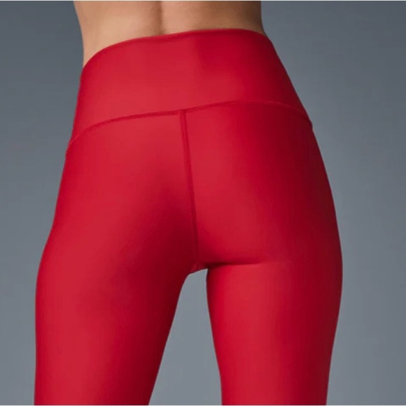 ALO Yoga S 7/8 High-Waist Airlift Legging Bold Red Leggings like new condition - Picture 7 of 10